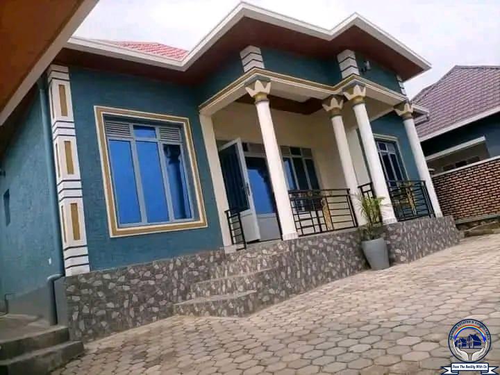 HOUSE FOR SALE AT REMERA
