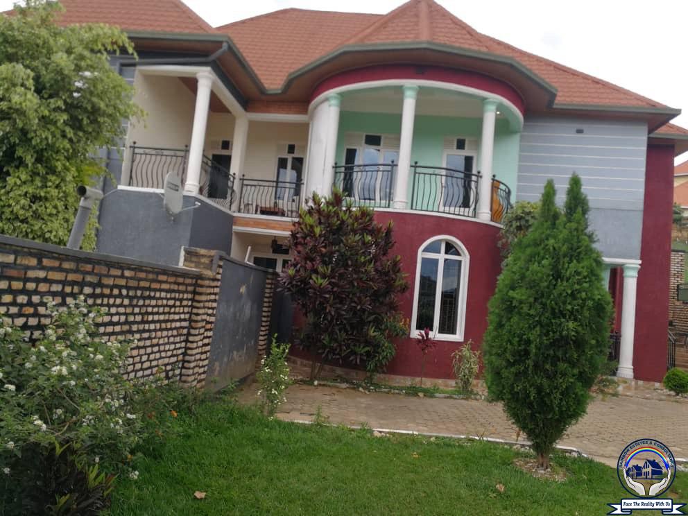 UNFURNISHED HOUSE FOR RENT AT KIBAGABAGA