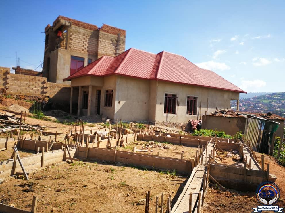 HOUSE FOR SALE AT KIMIRONKO(KWARYAMBABAJE)